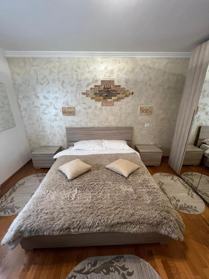 Apartament Crina Risnov Exterior photo